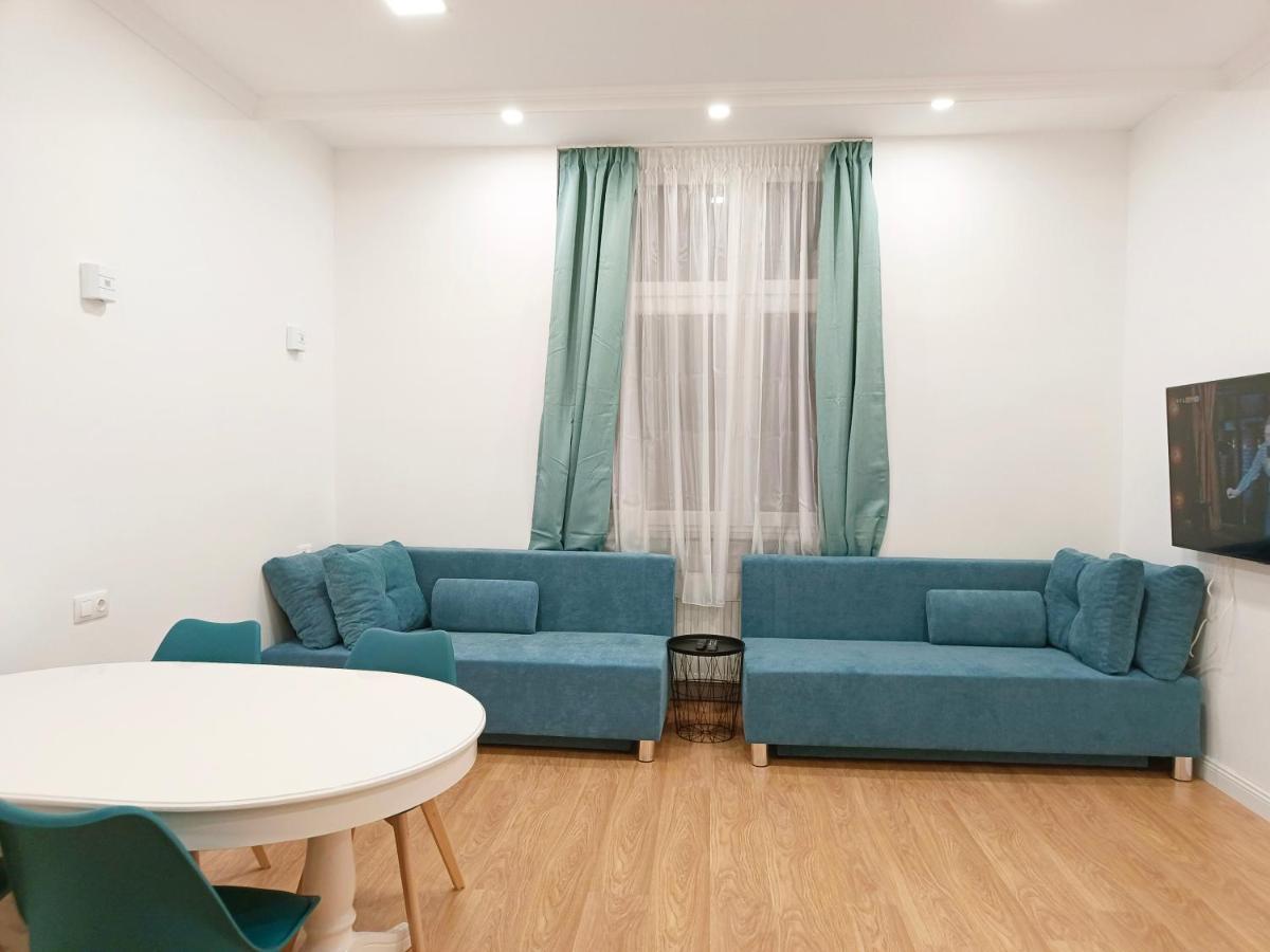 Ruyi Holiday Sopron Esterno foto