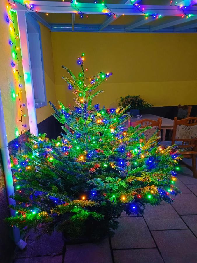Ruyi Holiday Sopron Esterno foto