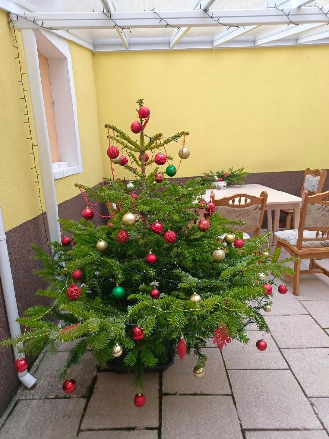 Ruyi Holiday Sopron Esterno foto