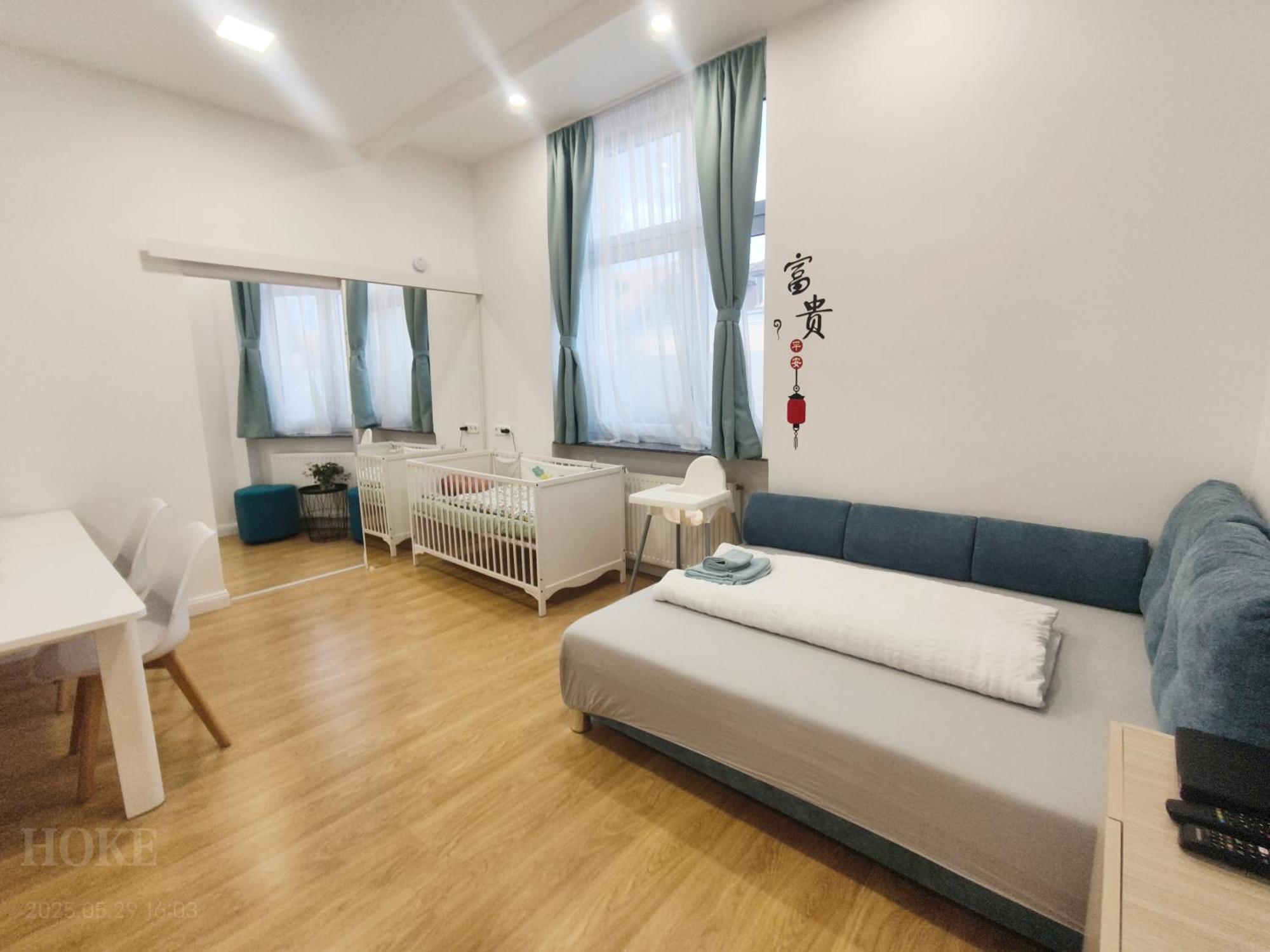 Ruyi Holiday Sopron Esterno foto