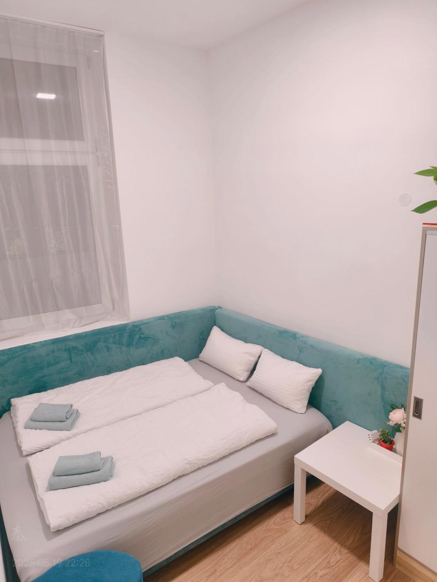 Ruyi Holiday Sopron Esterno foto